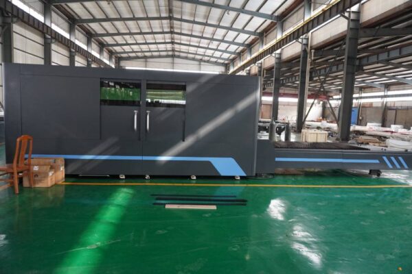 g p enclosed type double tables metal plate cutting machine