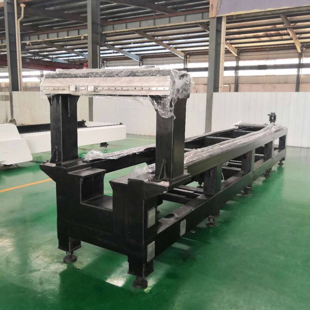 g t metal tube laser cutting machine